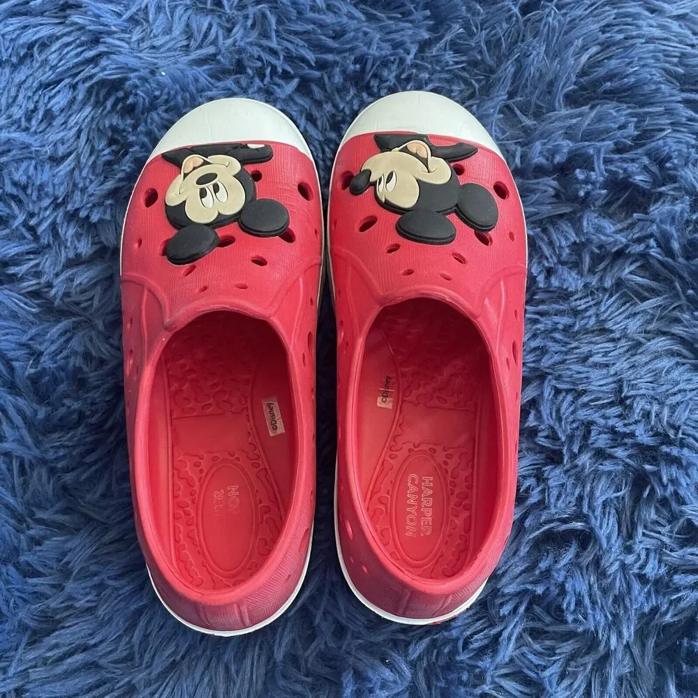 Harper Canyon Unisex Water Slip On Disney Mickey Shoes